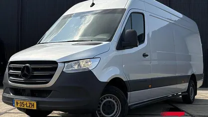 Occasion Mercedes Sprinter 190 PK (139 kW) 2019 Zilver Van