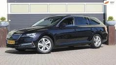 Zwart Gebruikt 2022 Skoda Superb Business Line Stationwagen | € 23.900 (Super prijs)