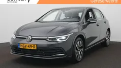 Grijs Gebruikt 2021 VW Golf VIII Style Hatchback | € 23.795 (Goede deal)