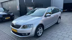 Grijs, metallic lak Gebruikt 2014 Skoda Octavia Business Line Stationwagen | € 6.499 (Eerlijke prijs)