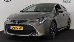 Groen metallic Gebruikt 2021 Toyota Corolla Executive Stationwagen | € 28.945 (Eerlijke prijs)