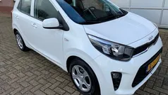 Wit Gebruikt 2022 Kia Picanto Comfort Hatchback | € 12.350 (Eerlijke prijs)
