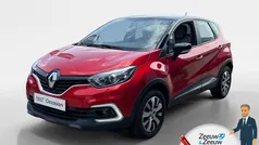 Red black (bixpa) Gebruikt 2018 Renault Captur LIMITED SUV | € 11.845 (Eerlijke prijs)