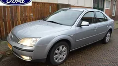 Gebruikt 2004 Ford Mondeo Hatchback | € 1.350 (Eerlijke prijs)