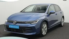 Blauw, metallic lak Nieuw 2025 VW Golf VIII Edition Hatchback | € 36.900 (Eerlijke prijs)