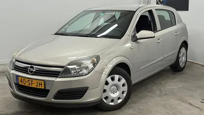 Occasion 2005 Opel Astra Edition Hatchback | € 1.949 (Eerlijke prijs)