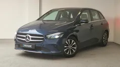 Blauw Gebruikt 2019 Mercedes B180 Business MPV | € 22.350 (Goede deal)