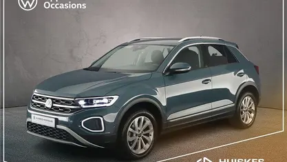 Blauw Gebruikt 2024 VW T-Roc Style SUV | € 34.400 (Eerlijke prijs)