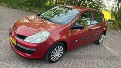 Gebruikt 2006 Renault Clio II Authentique Hatchback | € 1.899 (Eerlijke prijs)