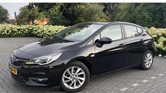 Gebruikt 2021 Opel Astra Edition Hatchback | € 15.450 (Eerlijke prijs)