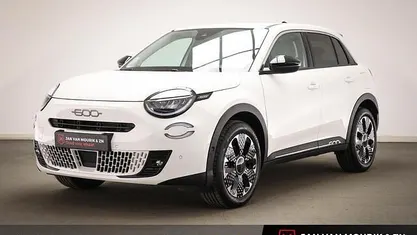 Occasion 2024 Fiat 600 La Prima SUV | € 26.900 (Eerlijke prijs)