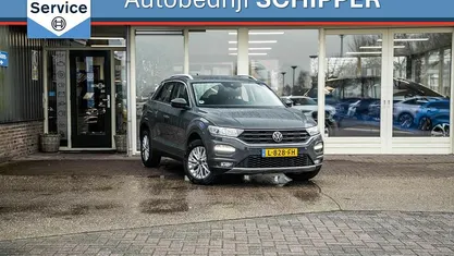 Gebruikt 2021 VW T-Roc Business SUV | € 18.950 (Eerlijke prijs)