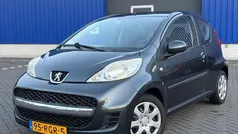 Grijs Gebruikt 2011 Peugeot 107 Hatchback | € 3.295 (Eerlijke prijs)