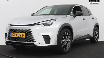 Occasion 2025 Lexus LBX SUV | € 39.945 (Eerlijke prijs)