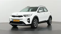 Gebruikt 2020 Kia Stonic SUV | € 14.635 (Eerlijke prijs)