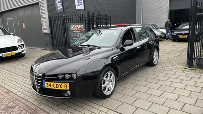 Occasion Alfa Romeo 159 Business 140 PK (102 kW) 2008 Zwart, metallic lak Stationwagen