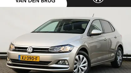 Grijs Gebruikt 2019 VW Polo Comfortline Hatchback | € 14.395 (Eerlijke prijs)