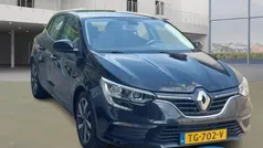 Gebruikt 2017 Renault Mégane IV LIMITED Hatchback | € 11.950 (Eerlijke prijs)