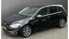 Zwart Gebruikt 2017 VW Golf VII Highline Hatchback | € 12.490 (Eerlijke prijs)