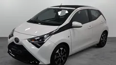Wit Gebruikt 2019 Toyota Aygo X-play Hatchback | € 11.645 (Eerlijke prijs)