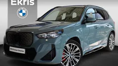 Groen, metallic lak Gebruikt 2024 BMW iX1 M Sport SUV | € 47.900 (Eerlijke prijs)