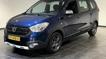 Gebruikt 2017 Dacia Lodgy Stepway MPV | € 10.740 (Eerlijke prijs)