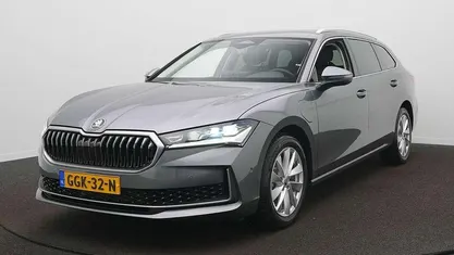 Occasion 2024 Skoda Superb First Edition Stationwagen | € 40.900 (Eerlijke prijs)