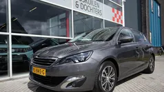 Grijs Gebruikt 2017 Peugeot 308 Premium Hatchback | € 11.245 (Goede deal)