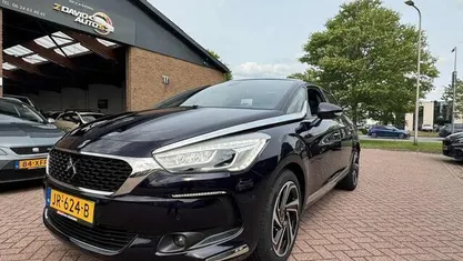 Blauw Gebruikt 2016 DS Automobiles DS5 Business Hatchback | € 9.999 (Eerlijke prijs)