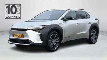 Grijs Occasion 2024 Toyota bZ4X Premium SUV | € 39.949 (Eerlijke prijs)