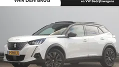 Wit Gebruikt 2022 Peugeot e-2008 GT SUV | € 20.795 (Eerlijke prijs)
