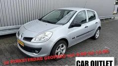 Grijs Gebruikt 2008 Renault Clio II Hatchback | € 2.950 (Eerlijke prijs)