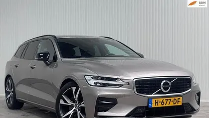 Occasion 2020 Volvo V60 R-Design Stationwagen | € 24.995 (Eerlijke prijs)
