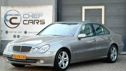 Grijs Gebruikt 2003 Mercedes E320 Sedan | € 5.995 (Eerlijke prijs)