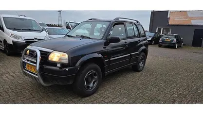Zwart Gebruikt 2001 Suzuki Grand Vitara SUV | € 3.450 (Goede deal)