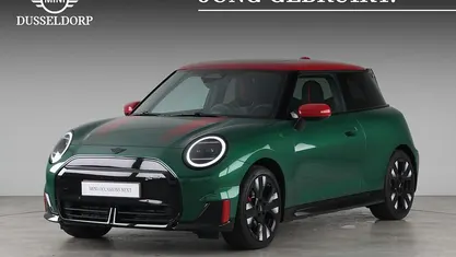Occasion 2025 Mini Cooper Hatchback | € 38.850 (Eerlijke prijs)
