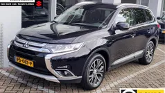 Zwart Gebruikt 2017 Mitsubishi Outlander SUV | € 20.945 (Eerlijke prijs)