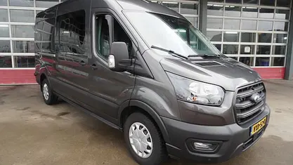 Grijs Occasion 2023 Ford Transit Trend Van | € 28.950 (Goede deal)