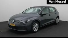 Gebruikt 2020 VW Golf VII Business Hatchback | € 19.900 (Eerlijke prijs)