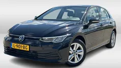 Zwart Gebruikt 2021 VW Golf VIII Life Hatchback | € 22.950 (Eerlijke prijs)