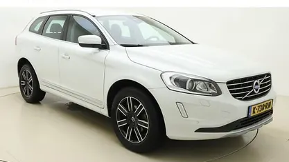 Wit Gebruikt 2017 Volvo XC60 SUV | € 17.800 (Eerlijke prijs)
