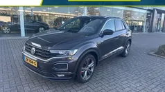 Bruin Gebruikt 2019 VW T-Roc Business SUV | € 24.735 (Eerlijke prijs)