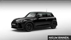 Gebruikt 2021 Mini ONE Classic Hatchback | € 20.895 (Eerlijke prijs)