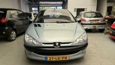 Grijs Gebruikt 2003 Peugeot 206 Premium Hatchback | € 1.400 (Eerlijke prijs)