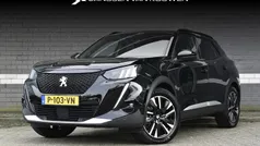 Zwart Gebruikt 2022 Peugeot e-2008 GT SUV | € 20.395 (Eerlijke prijs)
