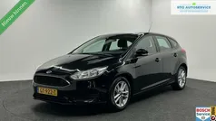 Zwart Gebruikt 2015 Ford Focus Trend Hatchback | € 7.000 (Goede deal)