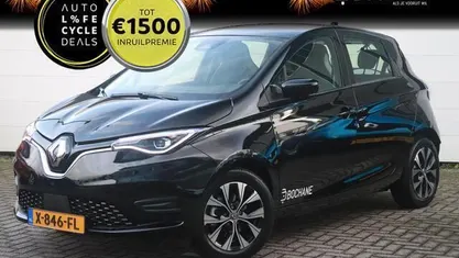 Zwart Gebruikt 2023 Renault Zoe Evolution Hatchback | € 18.950 (Eerlijke prijs)