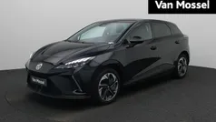 Zwart Gebruikt 2023 MG MG4 EV Luxury Hatchback | € 23.995 (Eerlijke prijs)