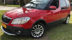Rood Gebruikt 2010 Skoda Roomster Ambition Stationwagen | € 3.999 (Eerlijke prijs)