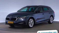 Grijs Gebruikt 2021 Skoda Octavia Business Line Stationwagen | € 15.445 (Eerlijke prijs)